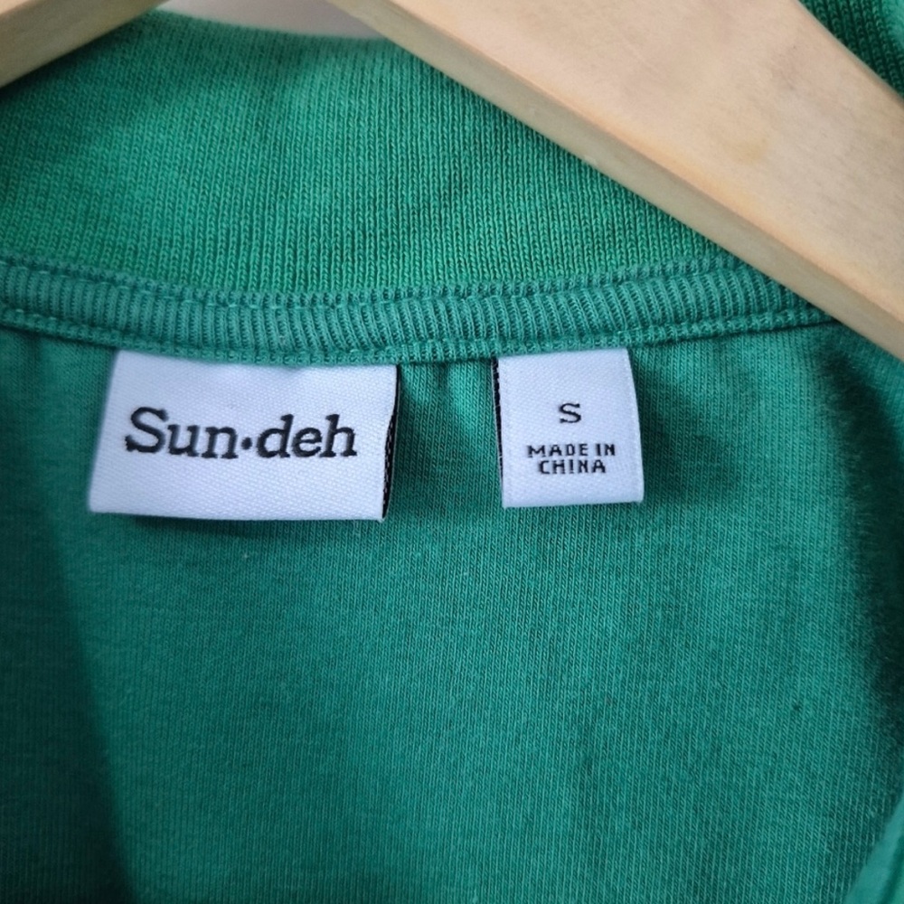 Aritzia Sun Deh Knox Sleeveless Collar Crop
Tennis Core Tank Tee Green Sz S - Picture 2 of 4